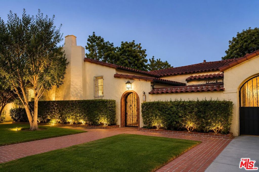 304 S Clark Drive