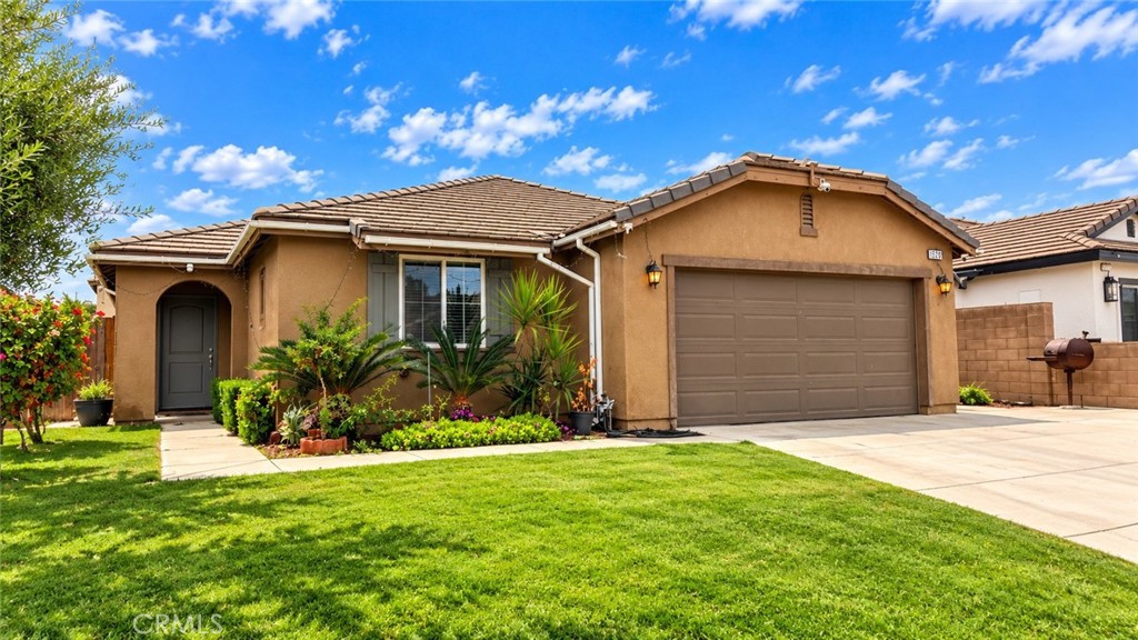 1209 El Camino Real