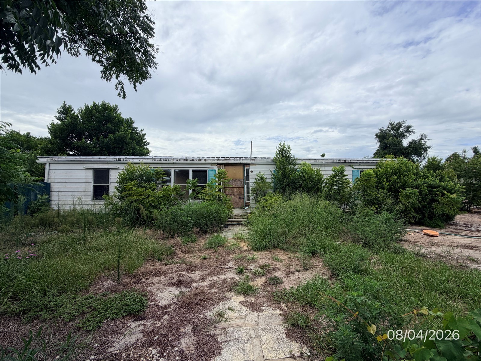 12024 LAKEVIEW DRIVE