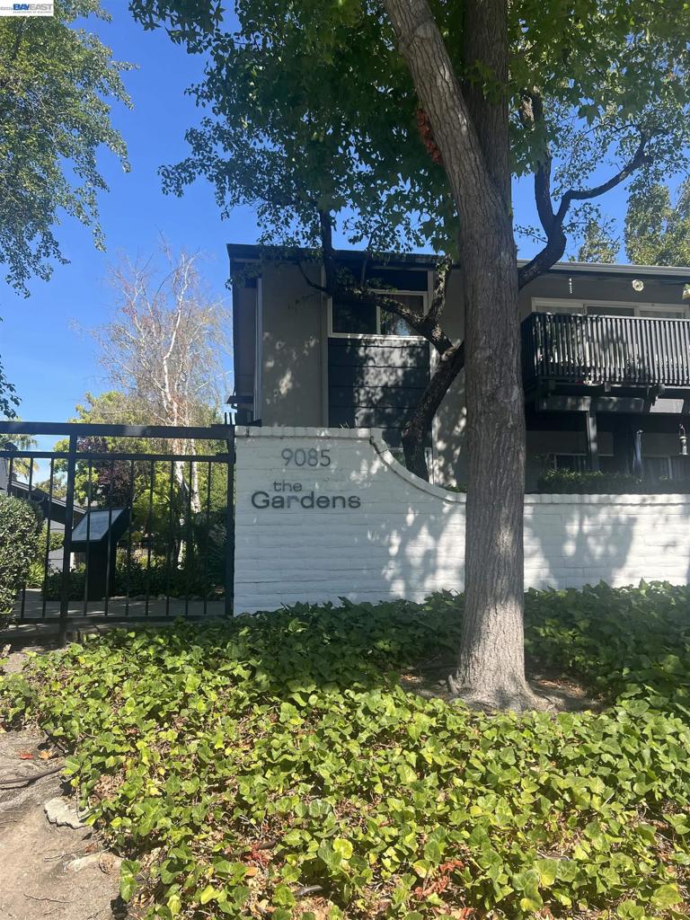 9085 Alcosta Blvd 352