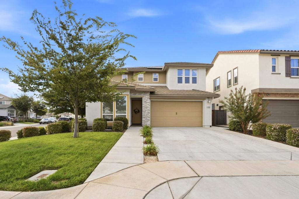 10068 Carinata Drive