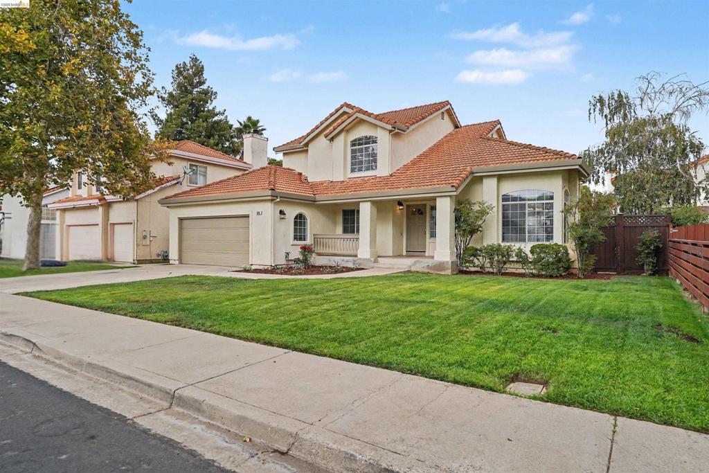 850 Nicholas Ct