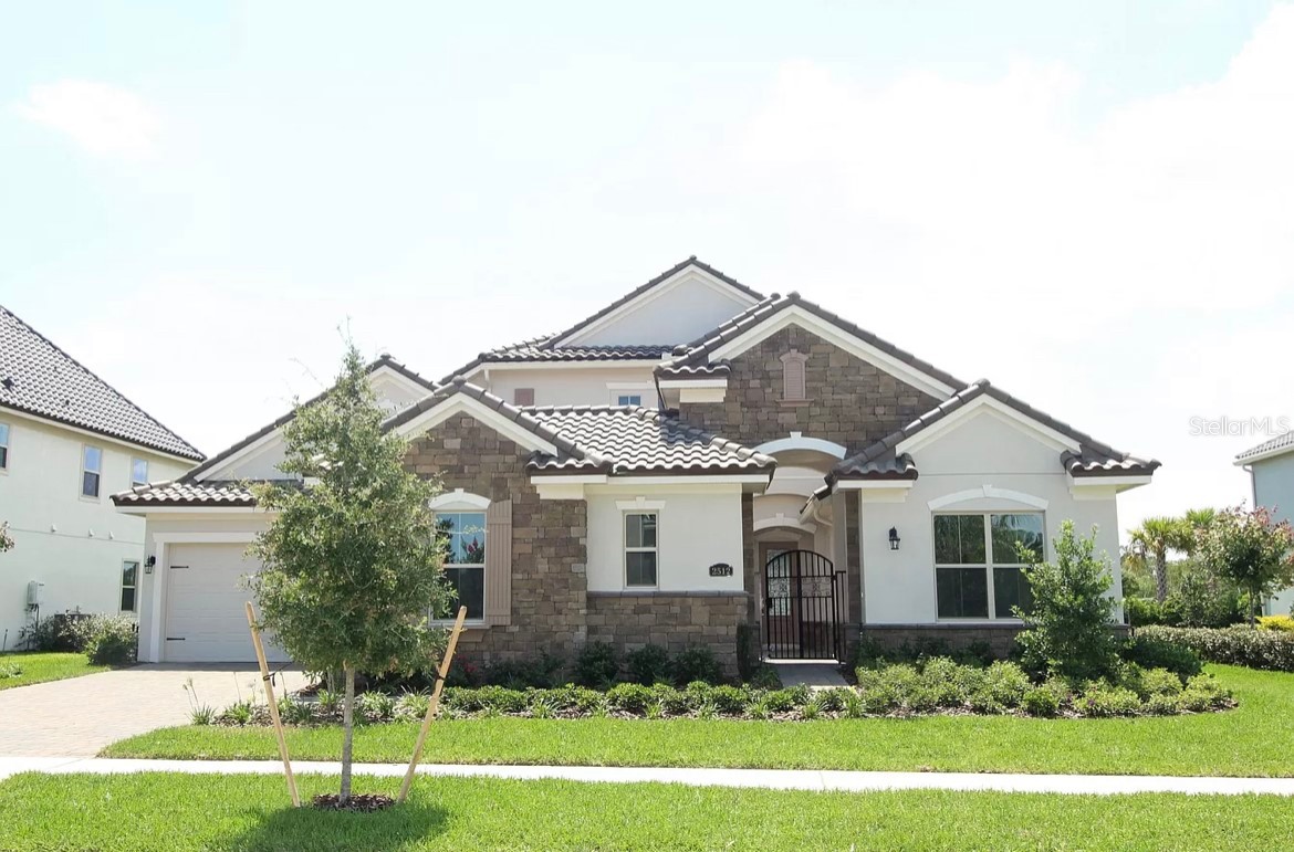 2512 DIAMOND RIDGE COURT