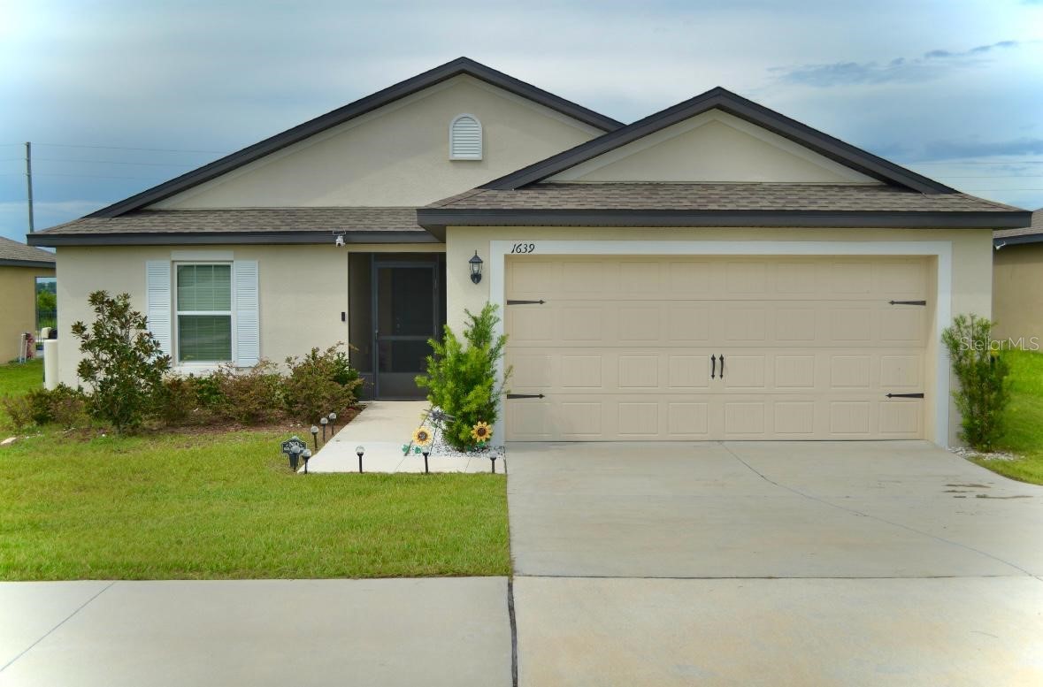 1639 SWAN LAKE CIRCLE