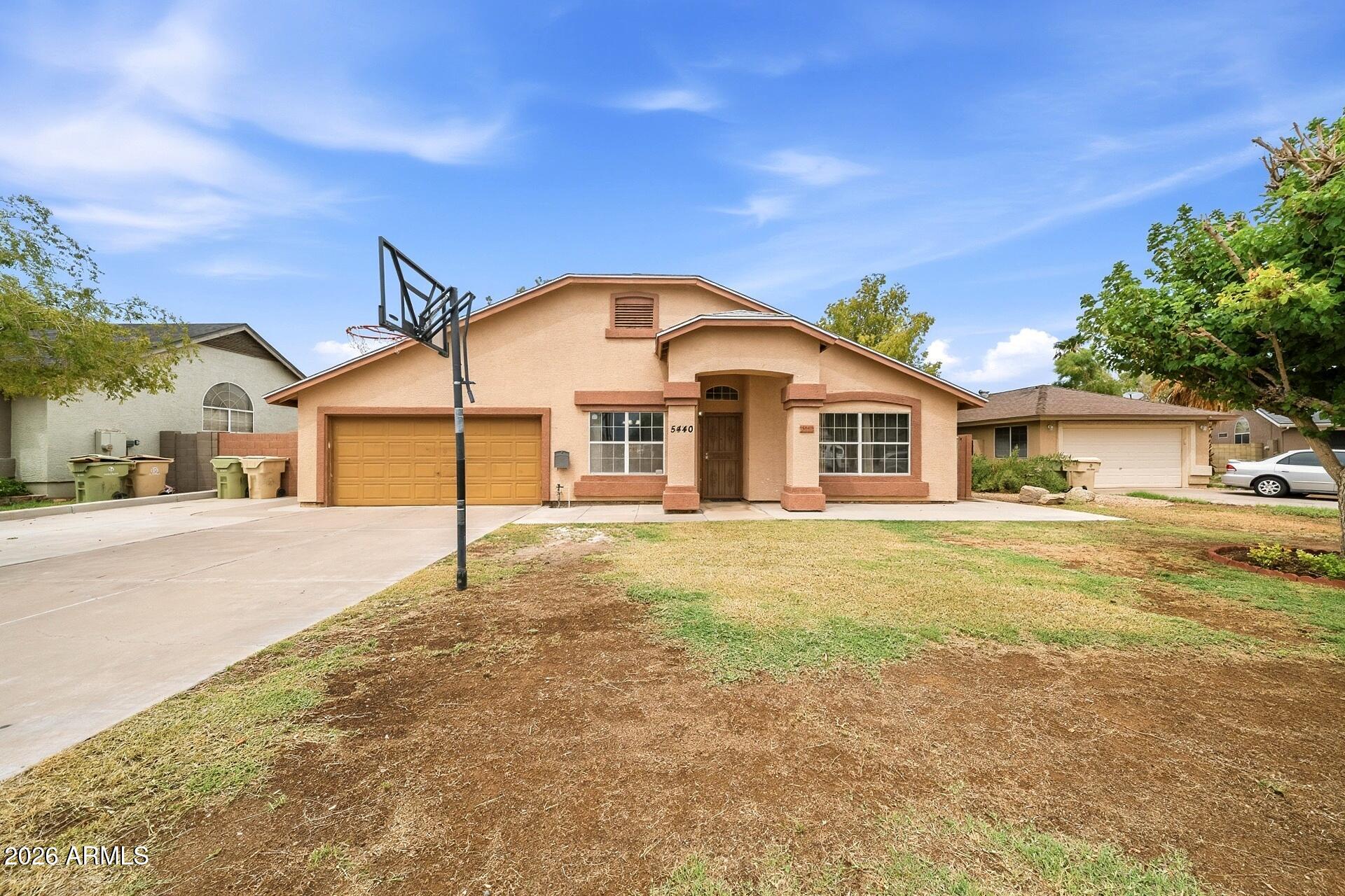 5440 N 80th Lane, Glendale, AZ 85303