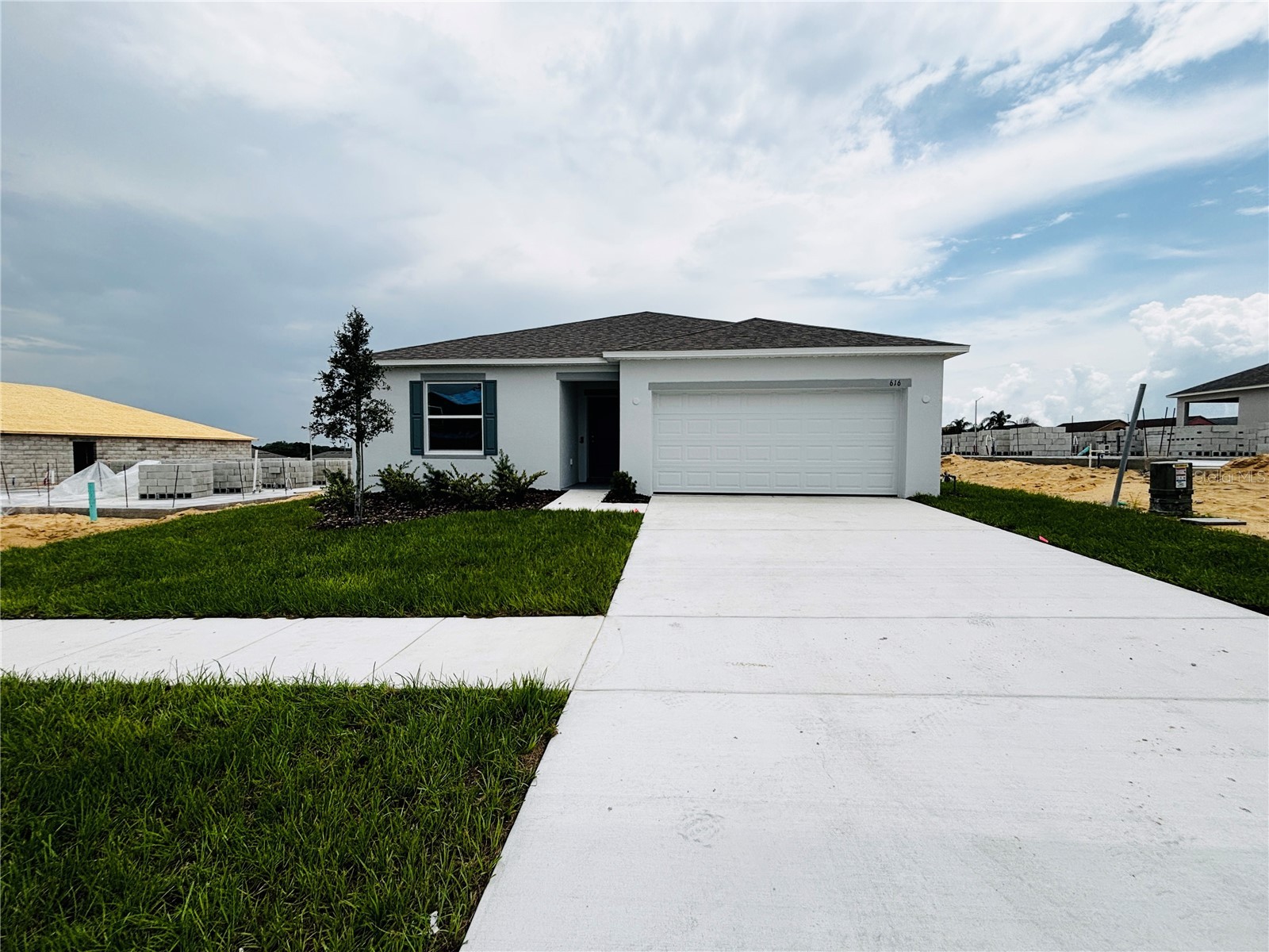 616 BROADOAK DRIVE