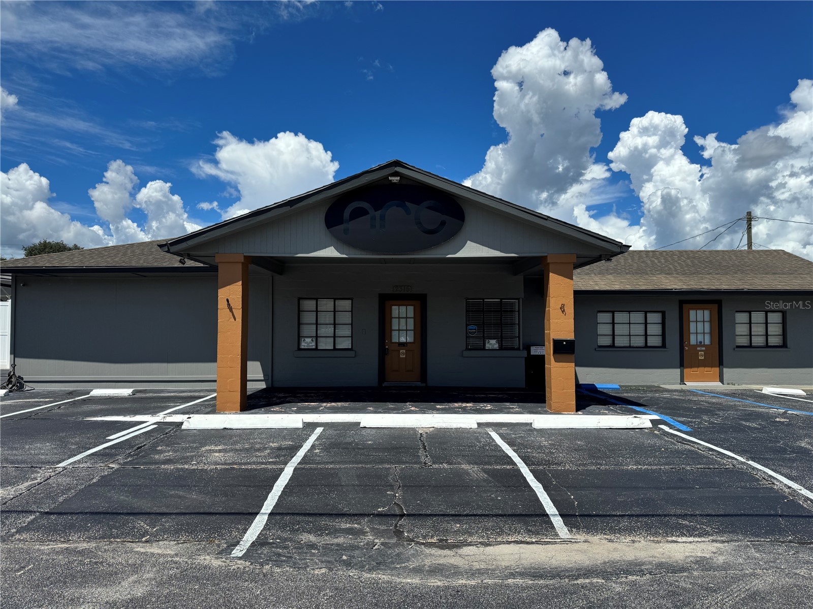 2315 W OLD US HIGHWAY 441