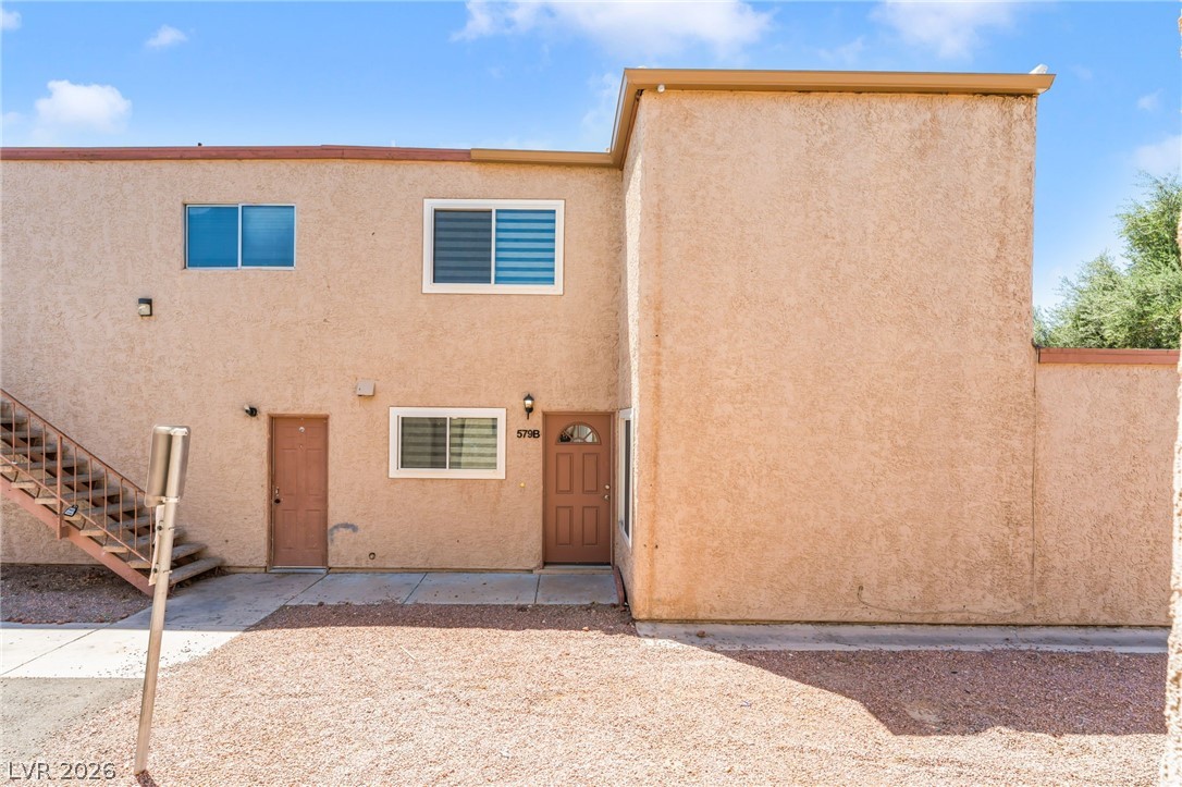 579 Roxella Lane B