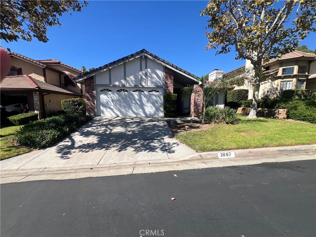 2667 Victoria Park
