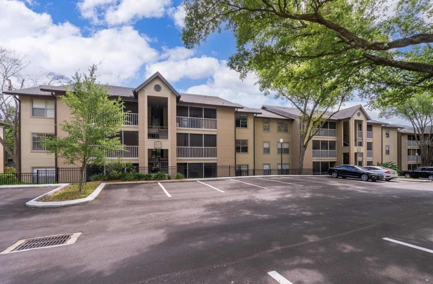 629 DORY LANE 204