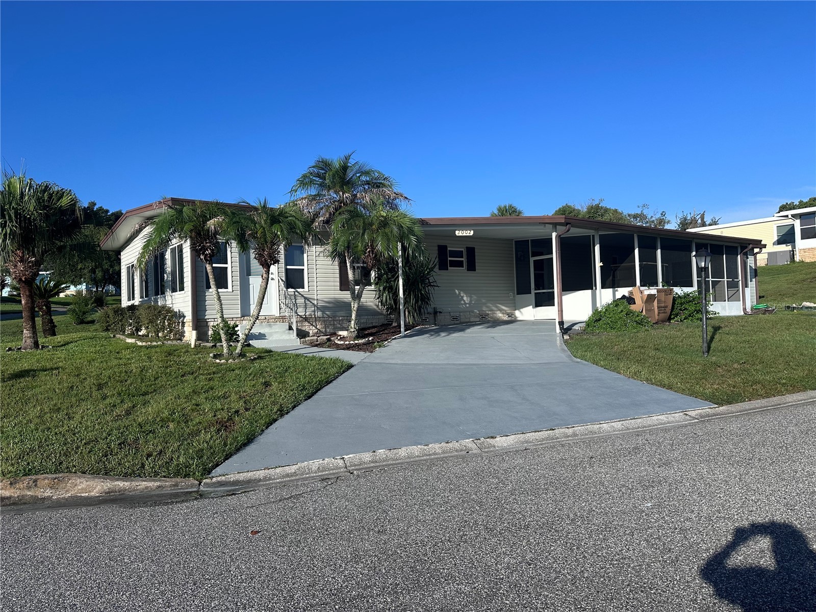 2002 LIVE OAK LANE 14