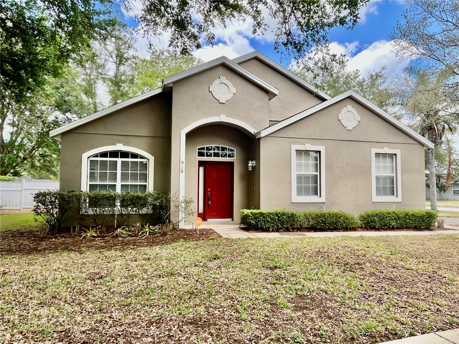 919 MAGNOLIA BLOSSOM COURT