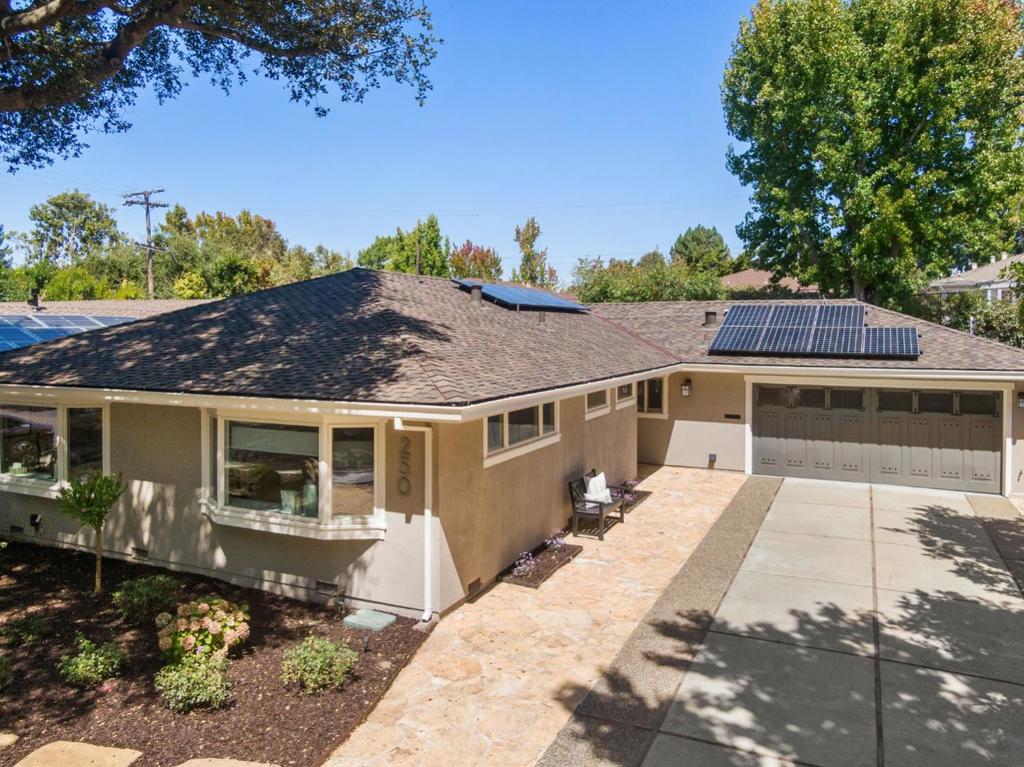 250 East Creek Drive