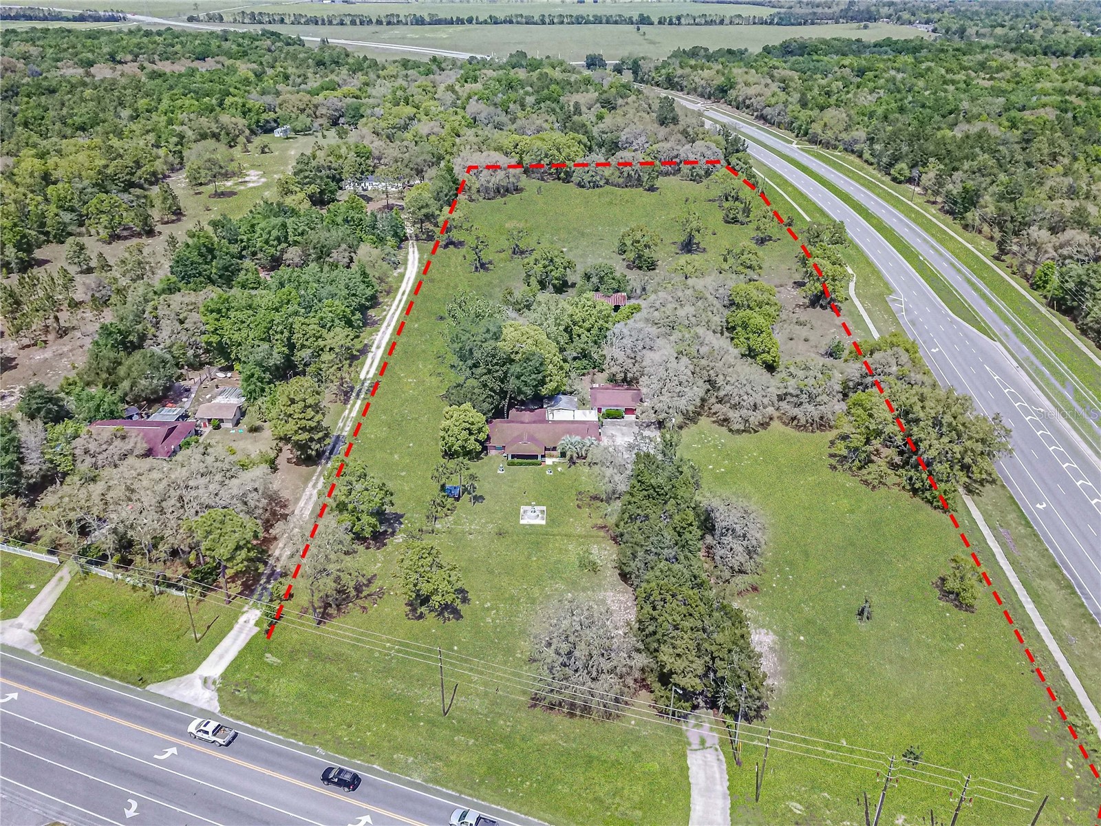 8225 E HIGHWAY 25