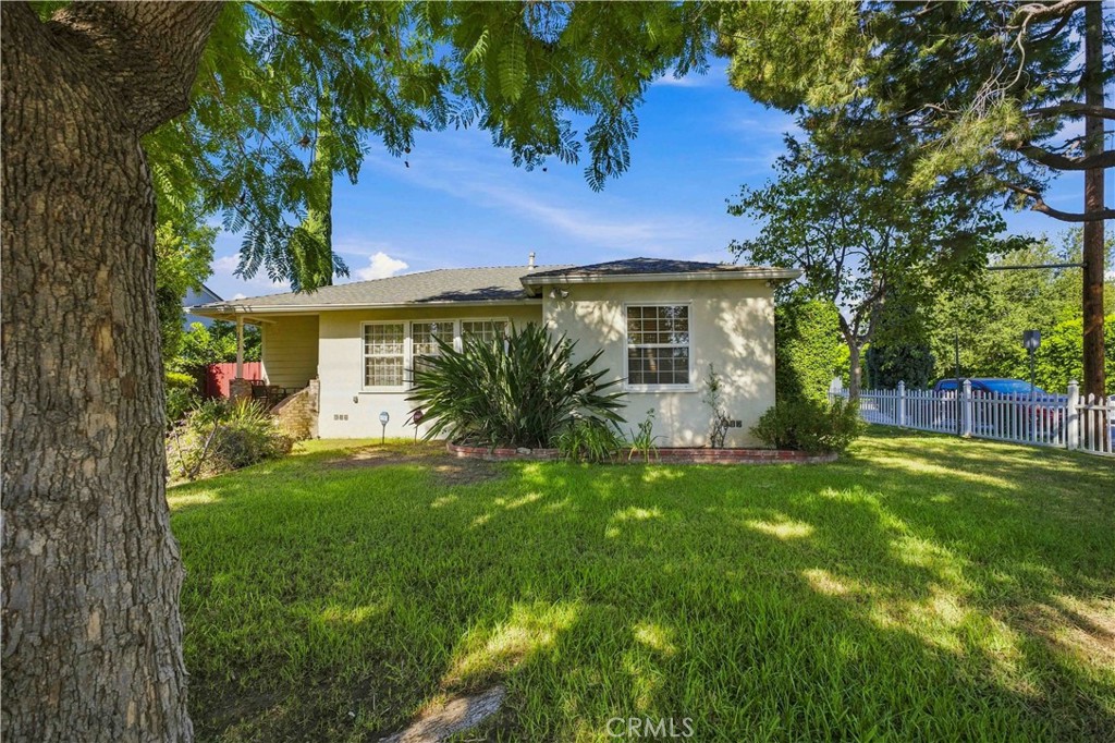 5017 Rubio Avenue