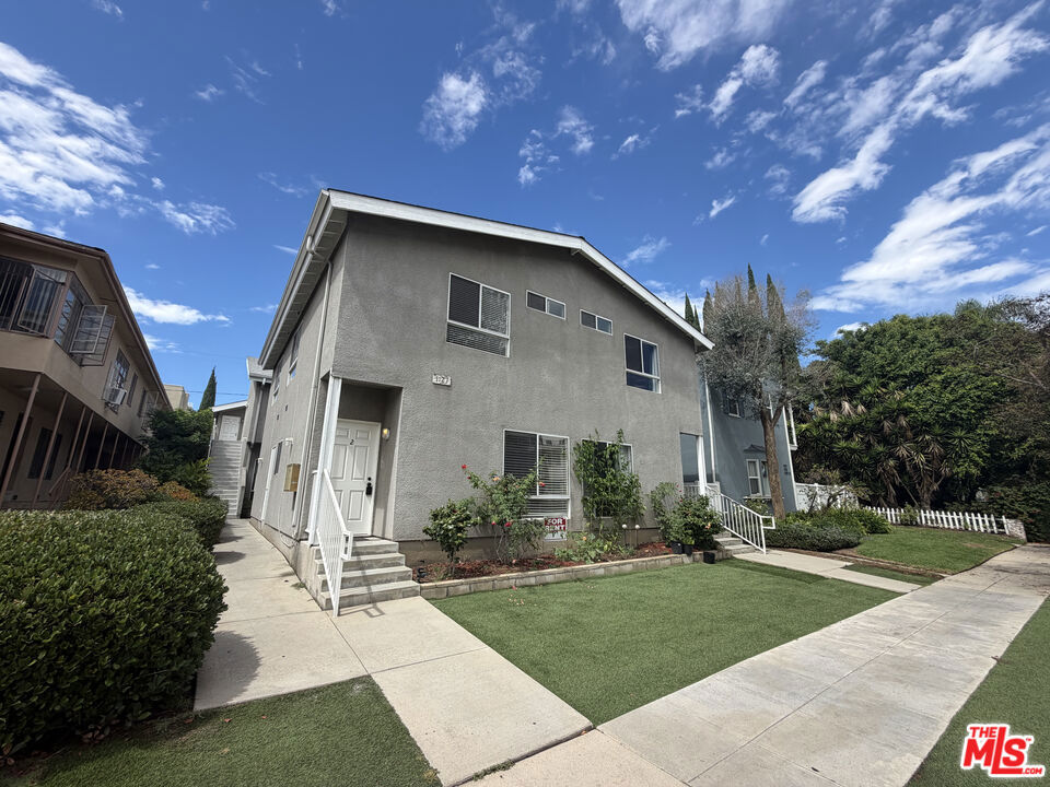 1127 Glenville Drive Unit 2