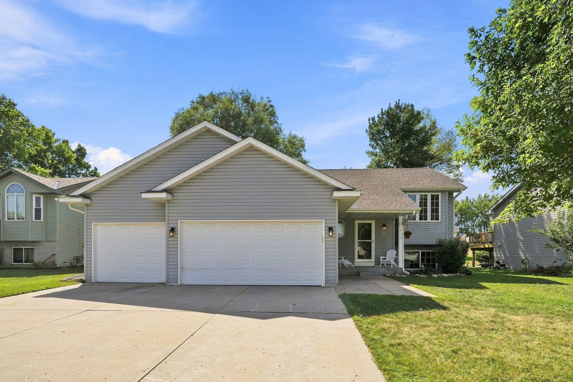 712 Sunset Street, Buffalo, MN 55313