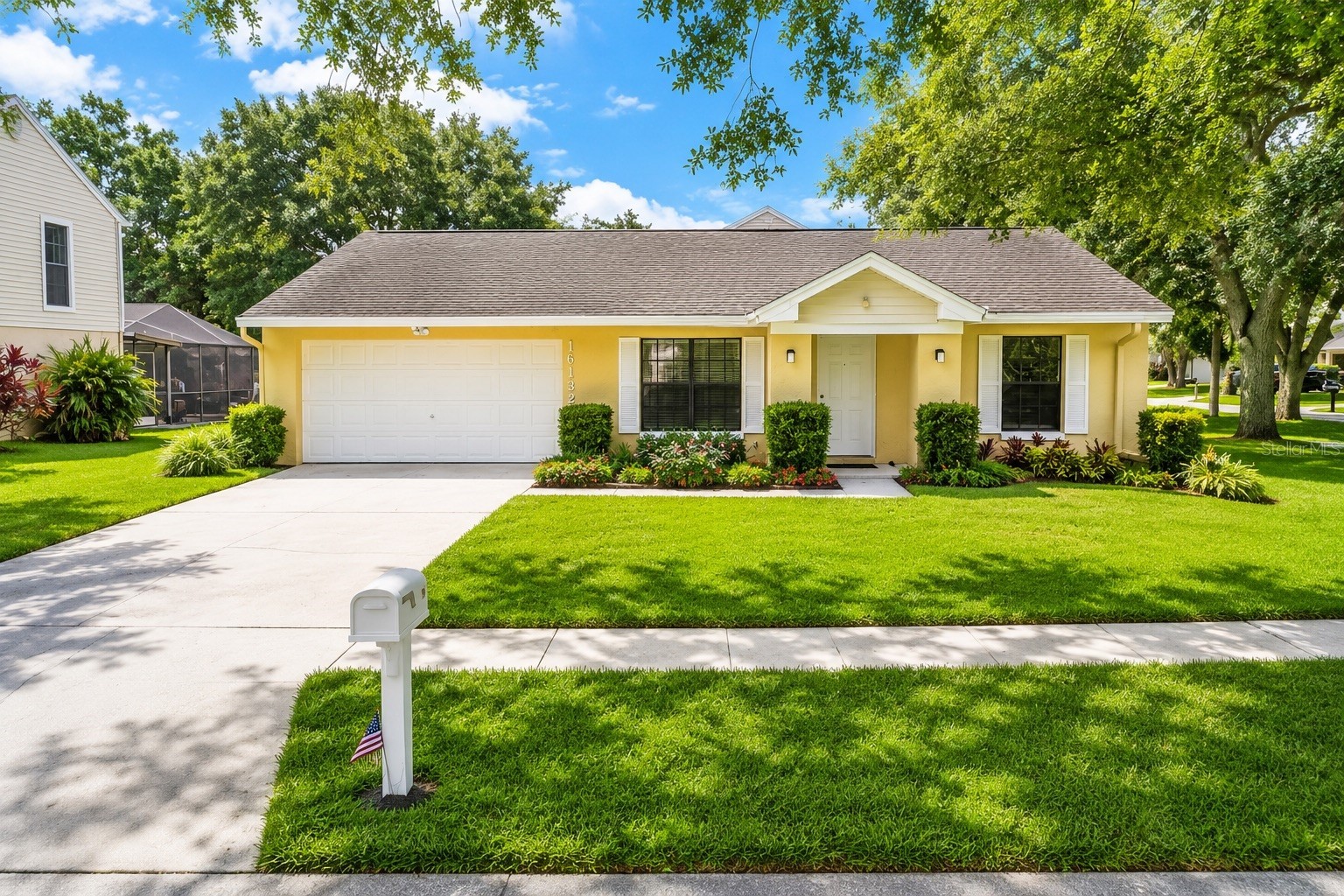 16132 COUNTRY CROSSING DRIVE