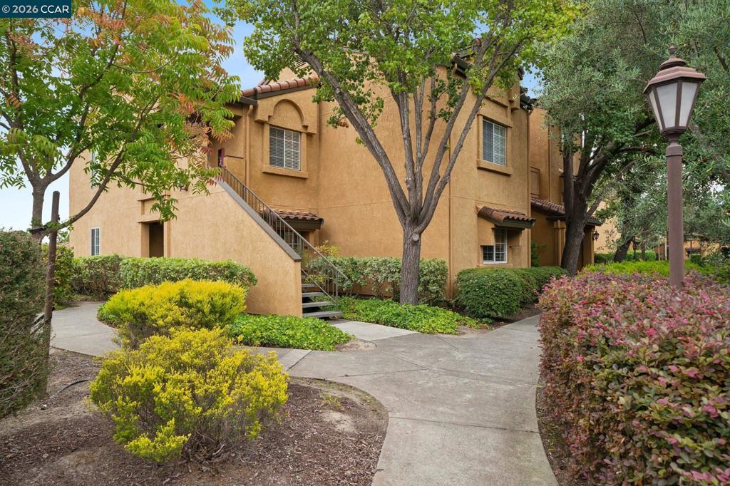 460 Bollinger Canyon Lane 184