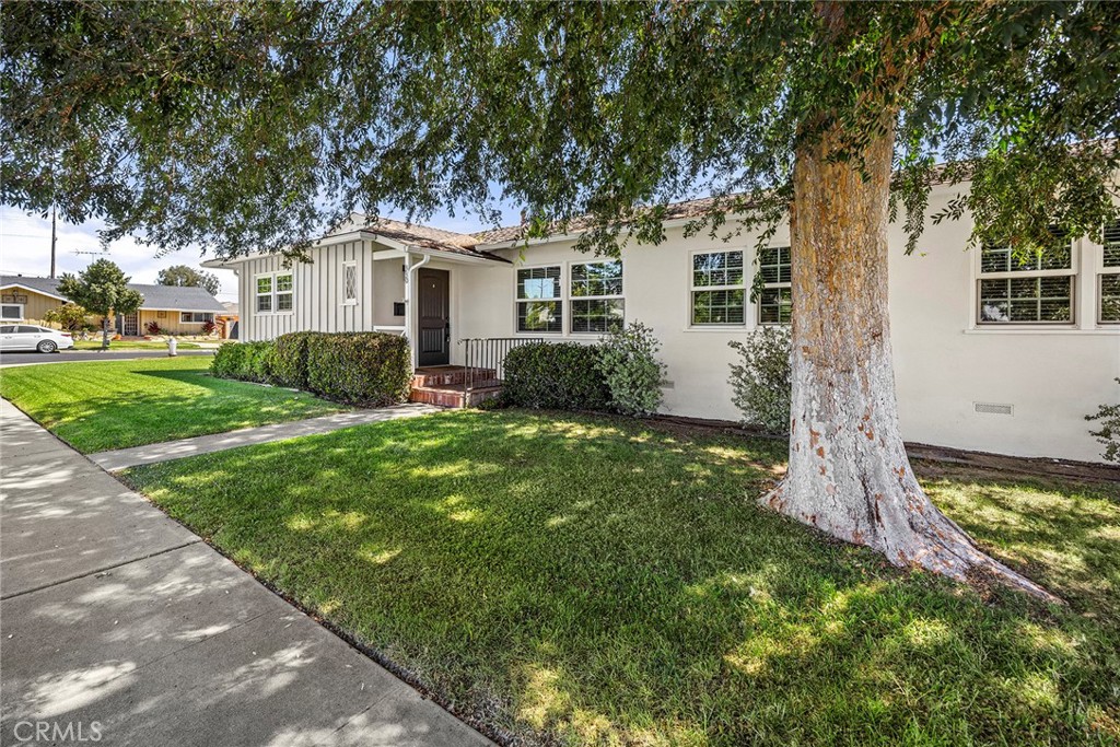 330 Magnolia Avenue