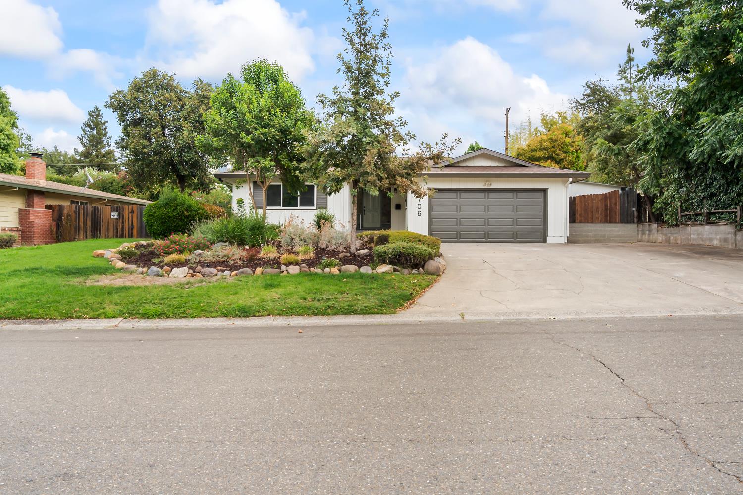 5706 Southgrove Dr, Citrus Heights, CA 95610-7445