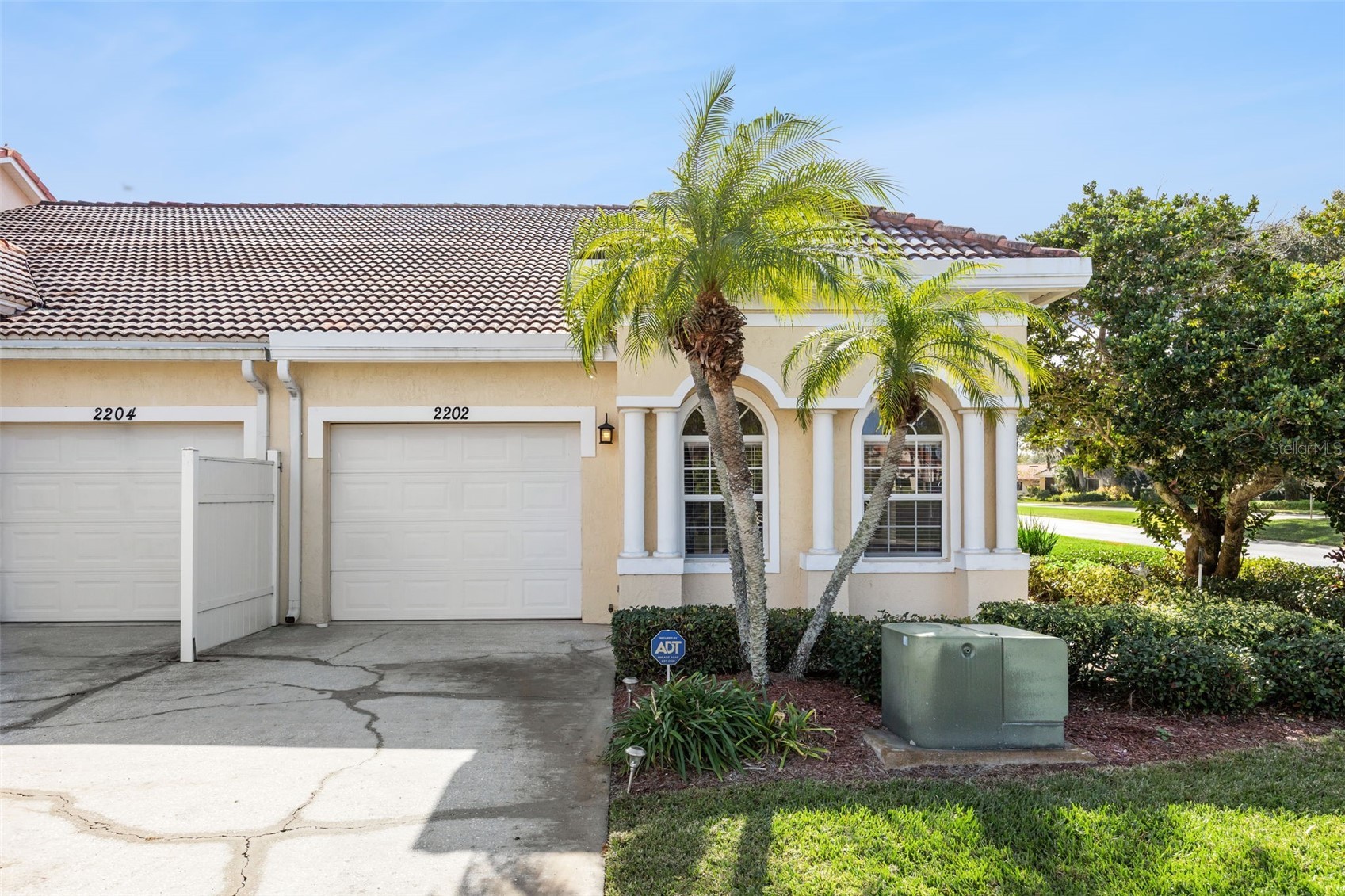 2202 GARDEN LAKE DRIVE