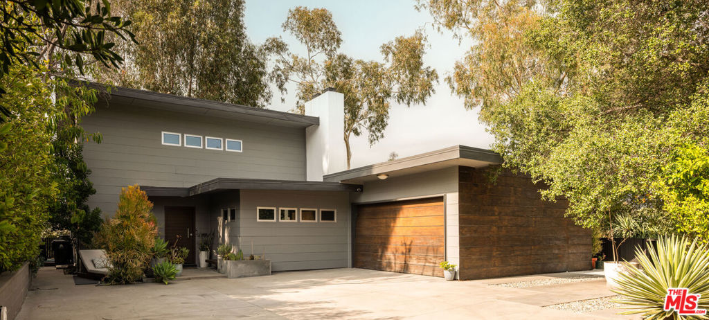 4901 El Canto Drive