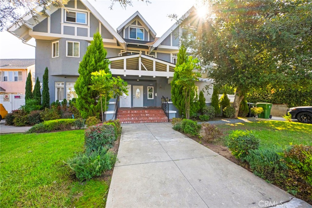 4440 Victoria Park