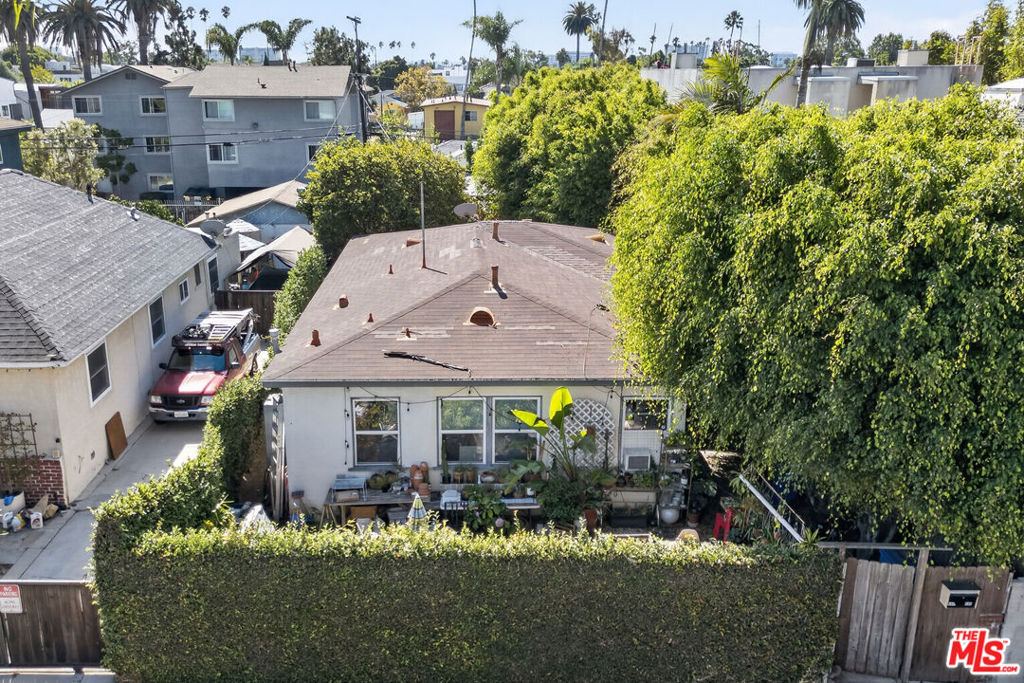 644 Vernon Avenue 644/646