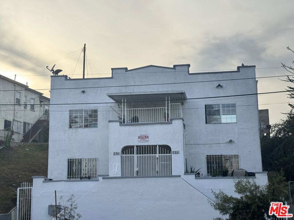 731 S Boyle Avenue