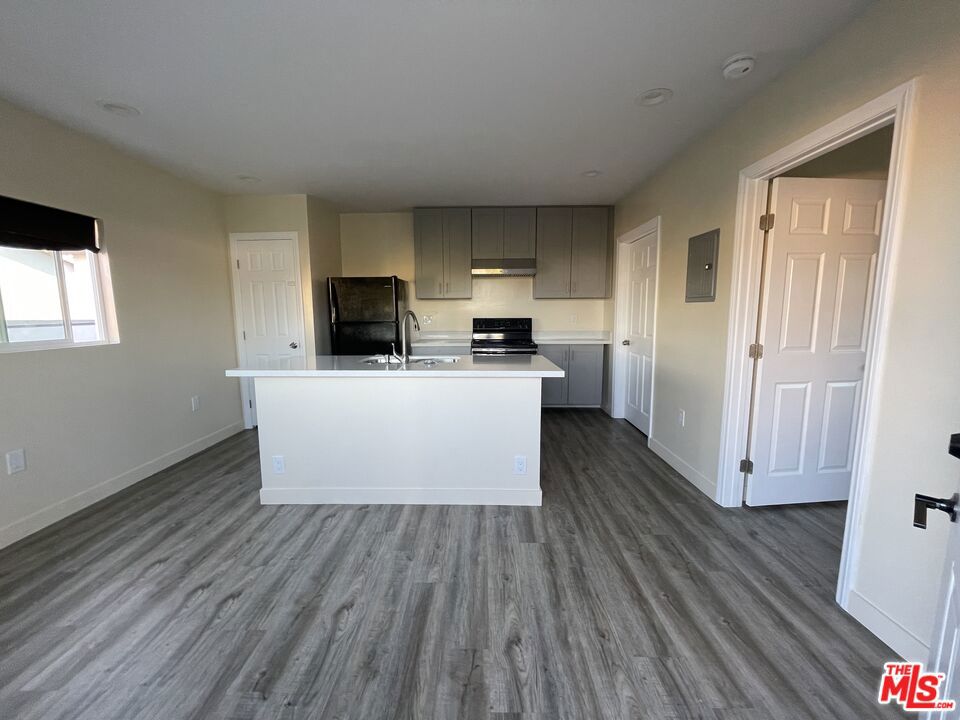 613 W 83rd Street