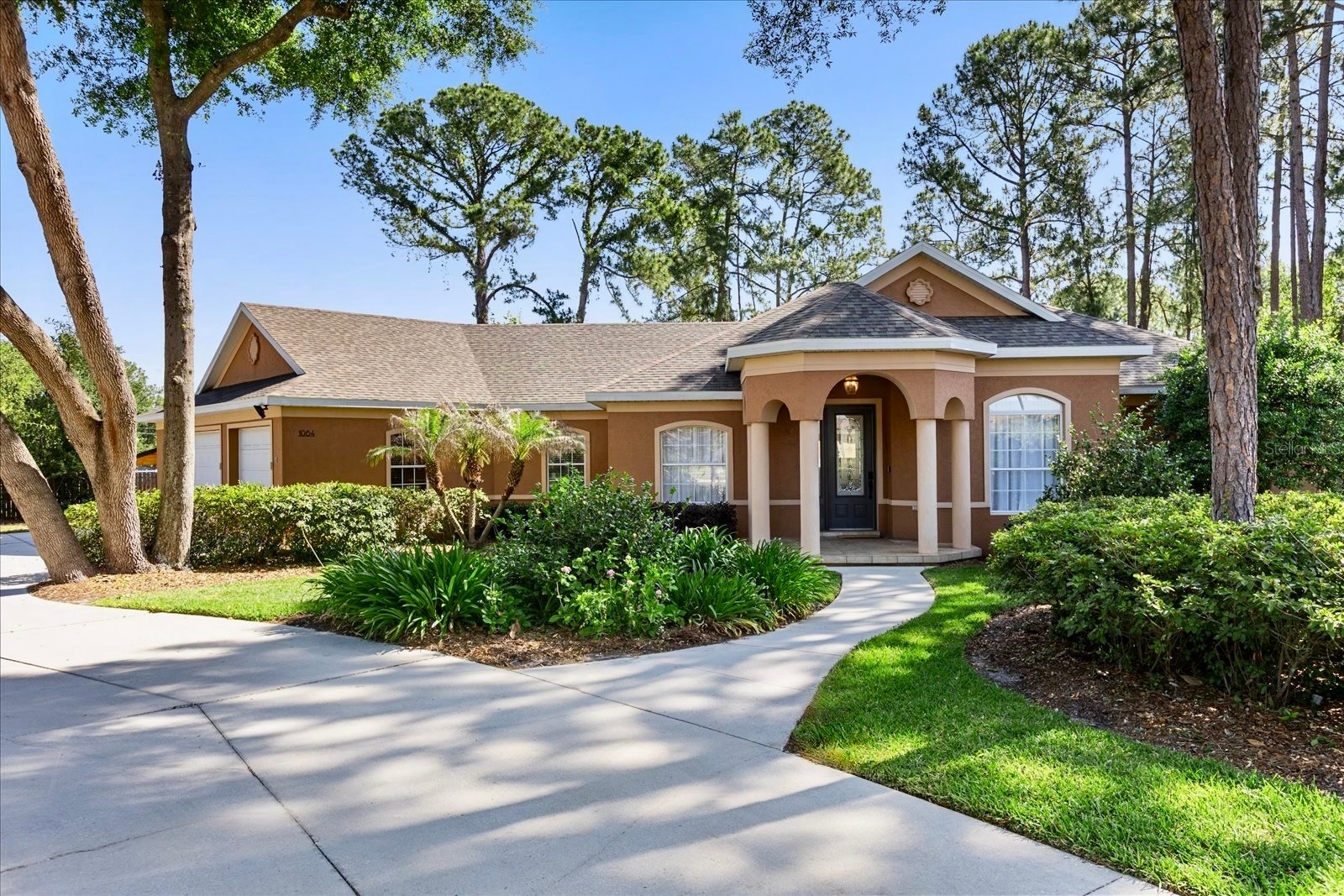 1064 CEASARS COURT