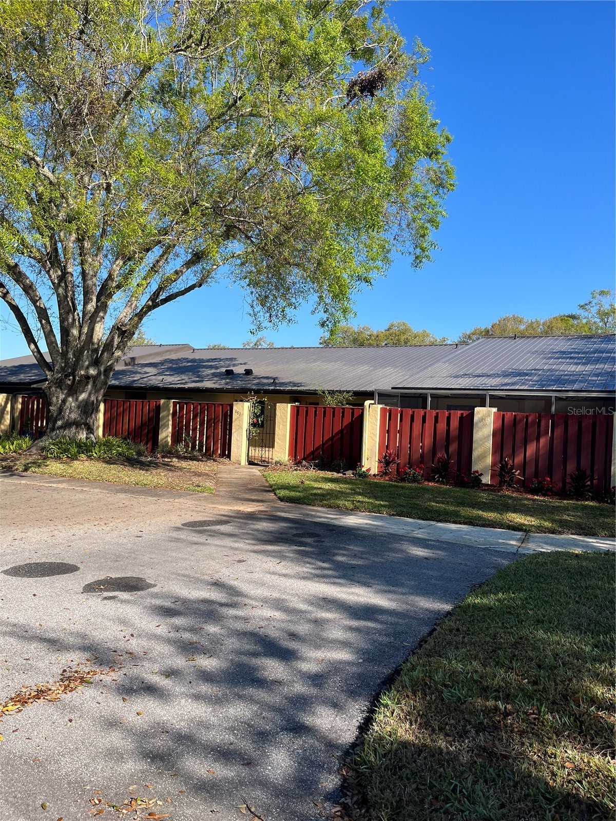683 BROADMOOR CIRCLE 683