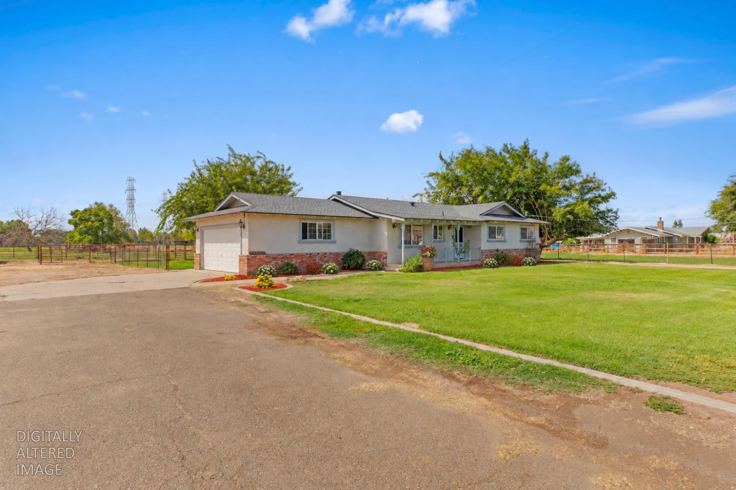 3660 Van Dusen Ave, Riverbank, CA 95367-2924