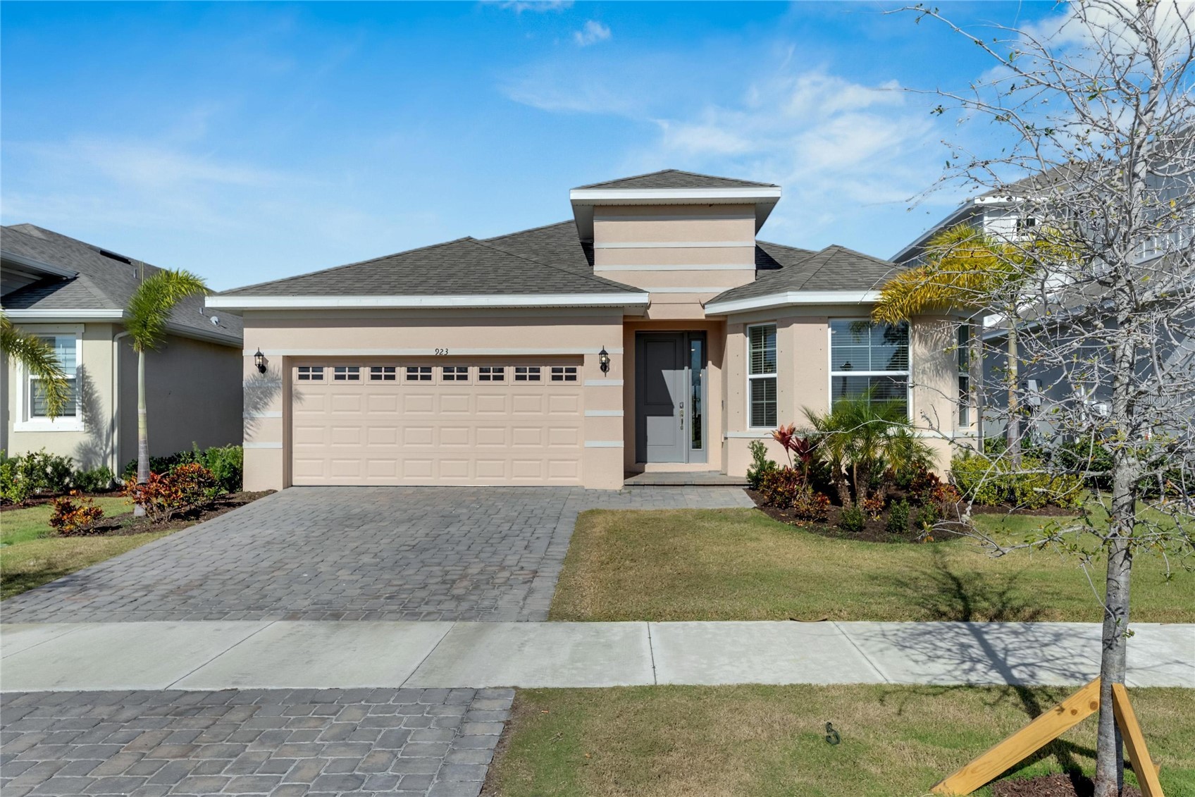 923 SIGNET DRIVE