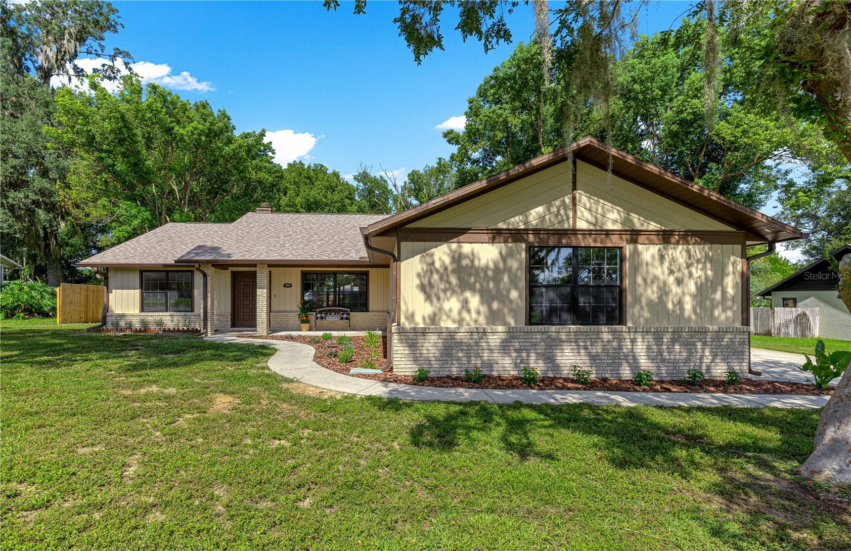 804 NE 46TH COURT