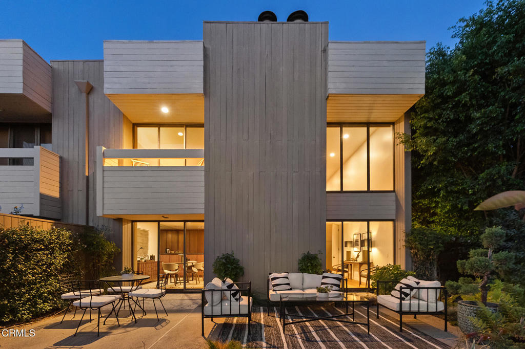 200 Arroyo Terrace