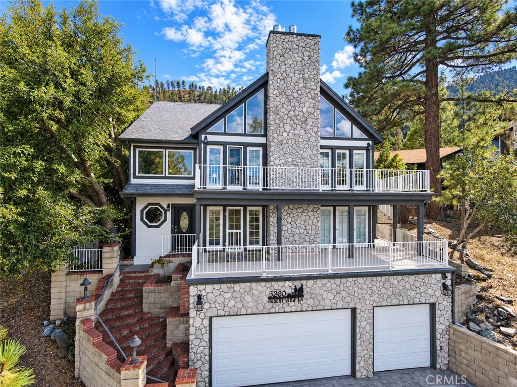 5260 Desert View Lane