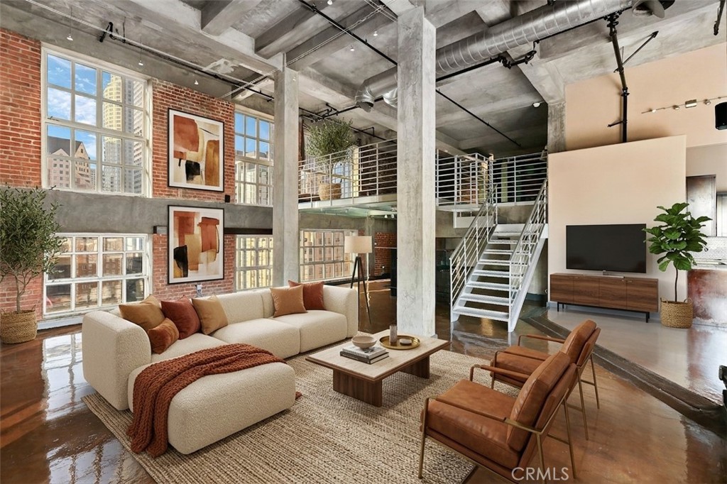 312 W 5th Street 1204