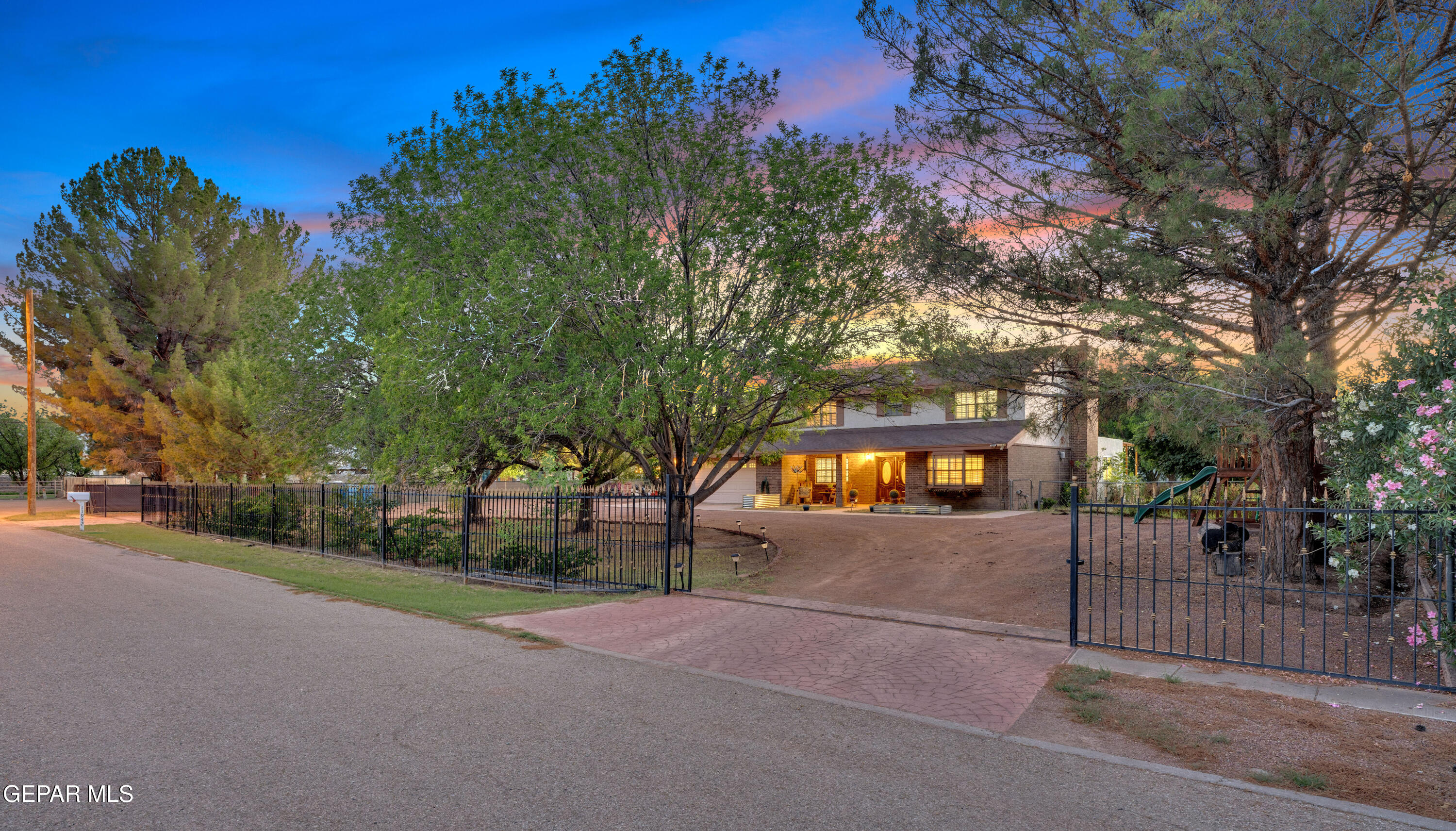 11942 Rancho Miraval Way, Socorro, TX 79927