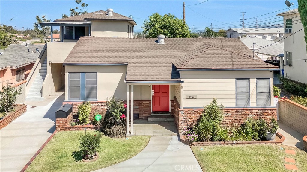 2702 Del Mar