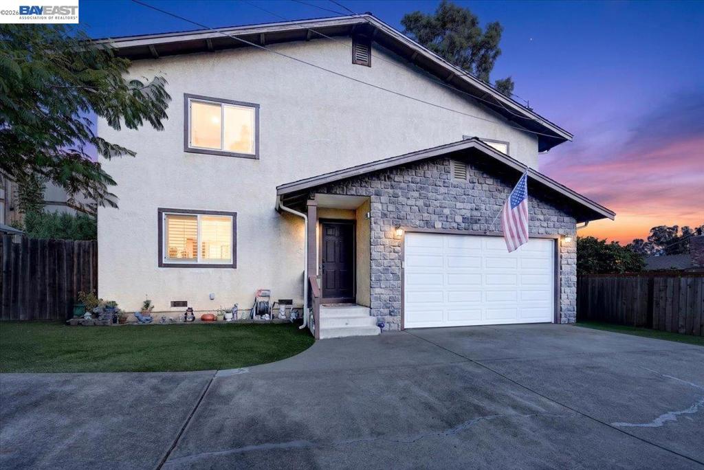 4561 Edwards Ln