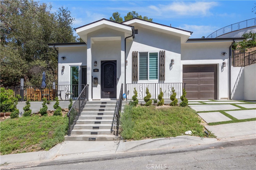 9500 Amoret Drive