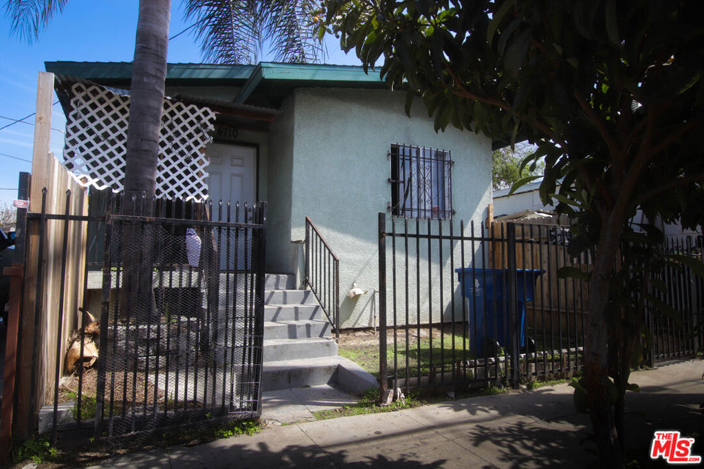 4710 E Wall St Street
