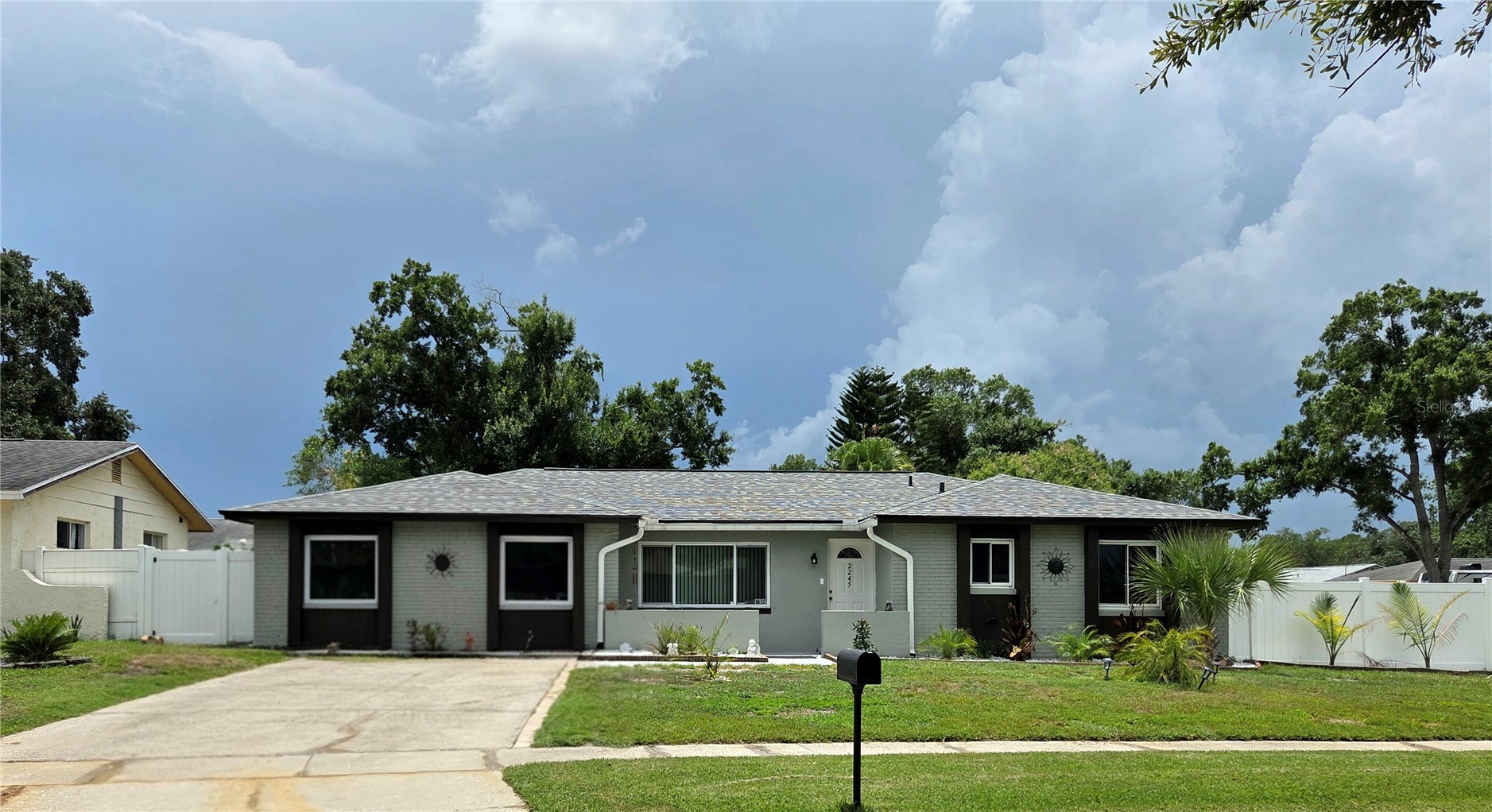 2245 ELIZABETH DRIVE