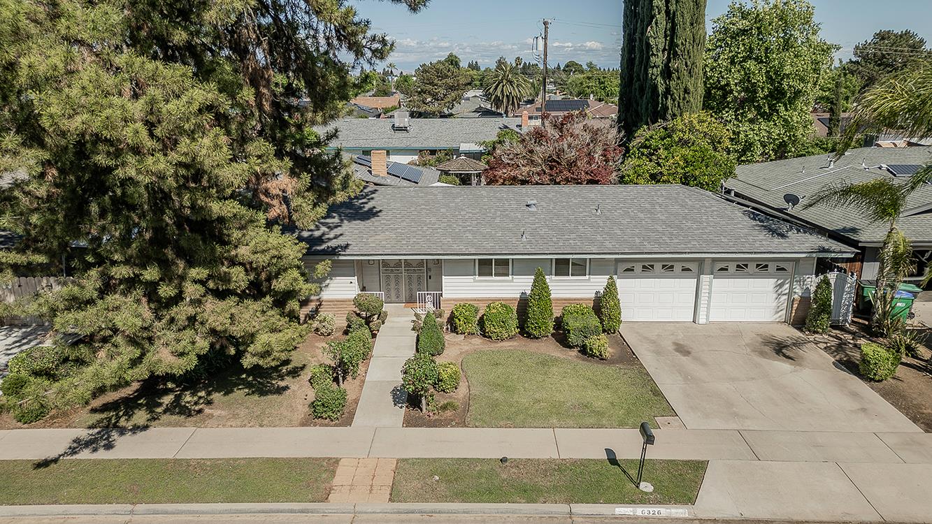 6326 N Bergeron Ave, Fresno, CA 93704-1501