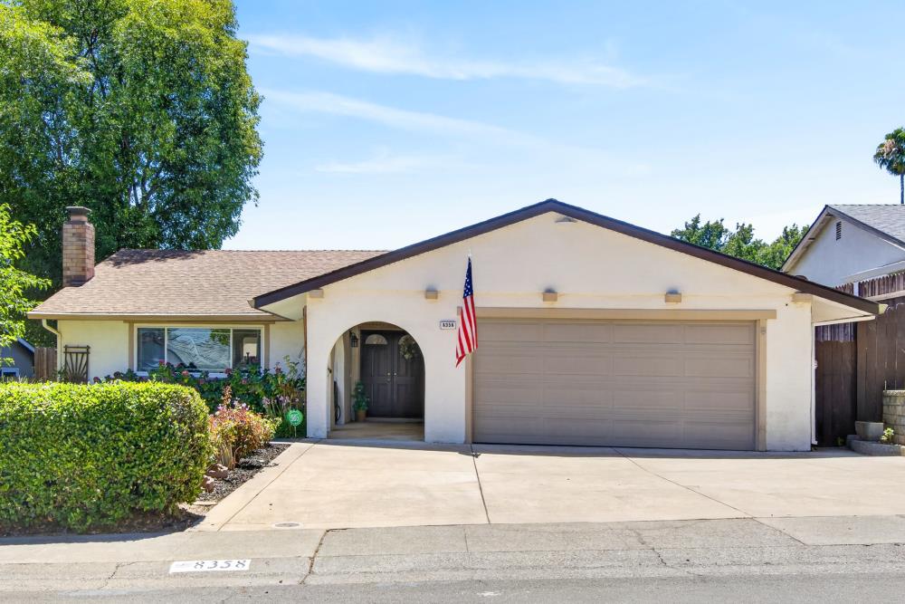 8358 Foxfire Dr, Orangevale, CA 95662-3847