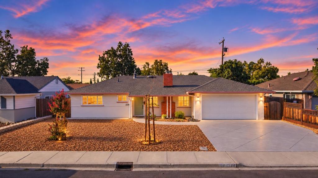 2347 Warburton Avenue