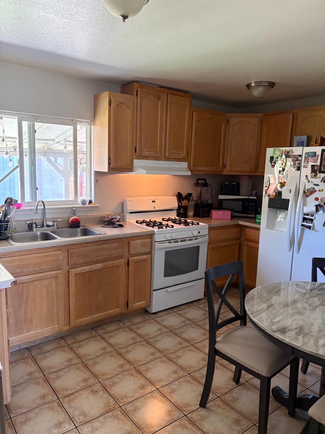 3136-3138 Edison Ave, Sacramento, CA 95821-2510