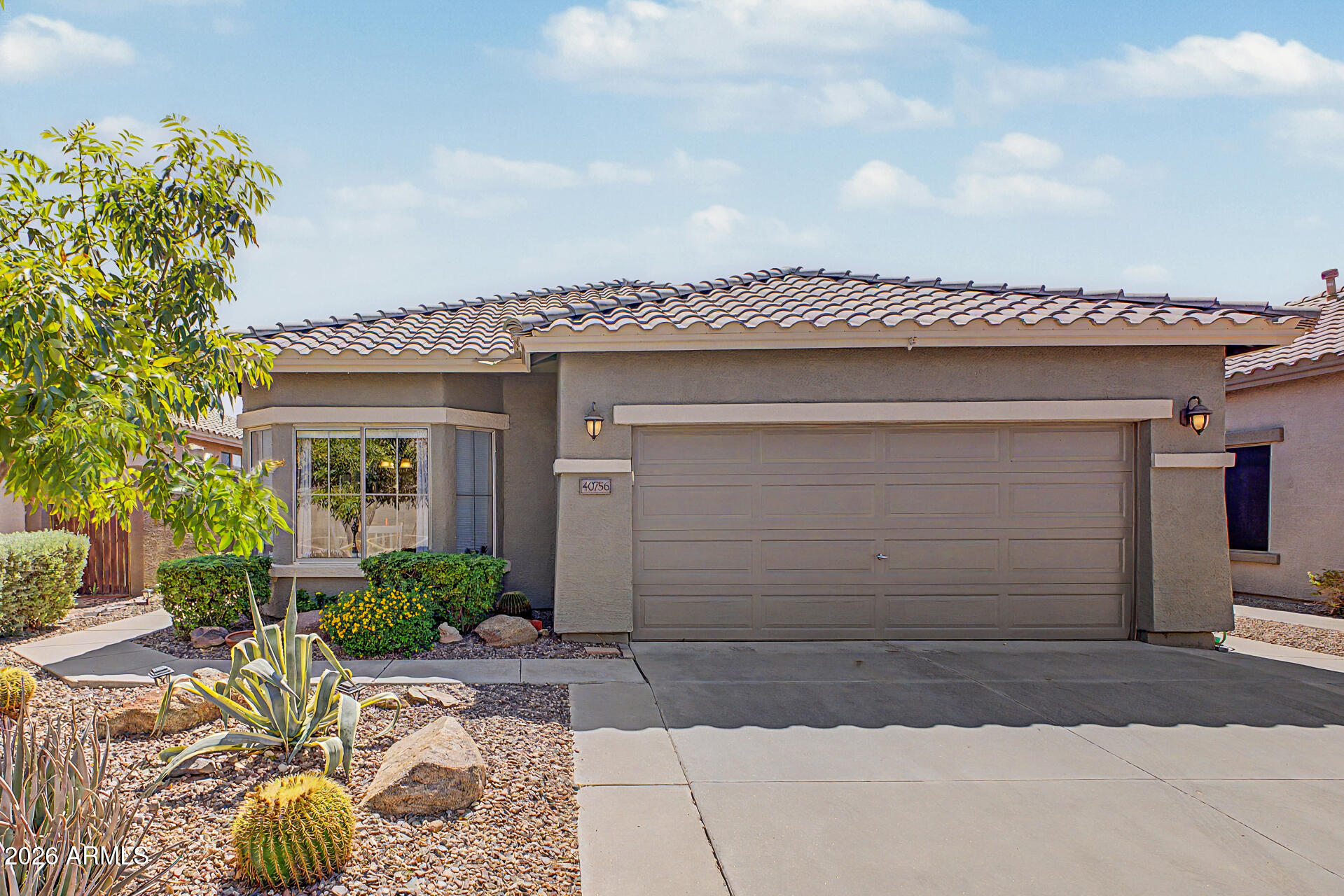 40756 N ROBINSON Drive, Anthem, AZ 85086